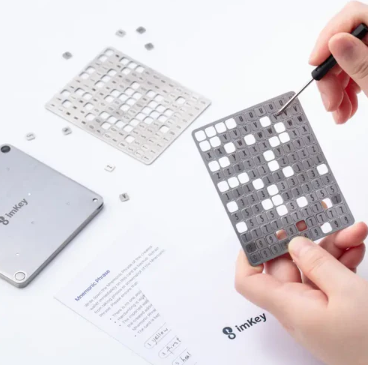 imKey 密盒 P1 助记词存储